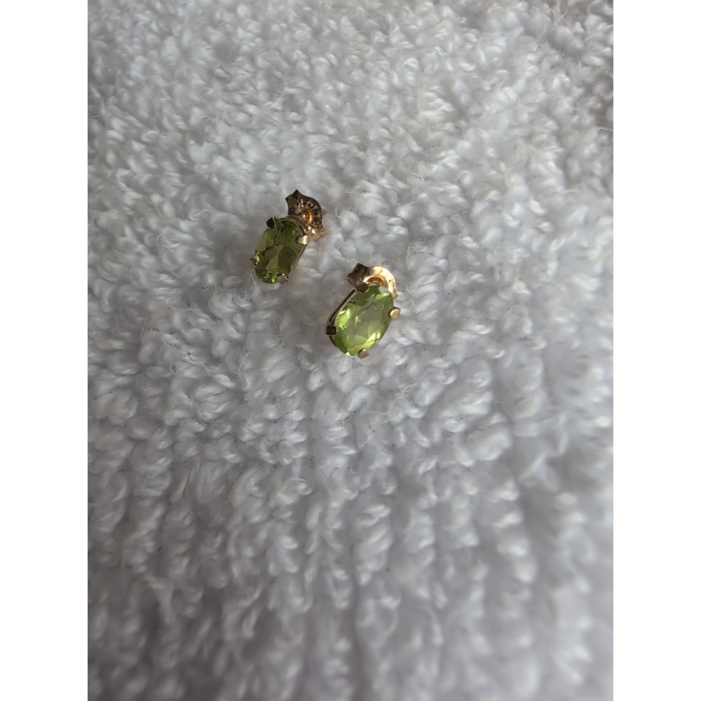 10K Solid Yellow Gold Pear/Drop shape Peridot Stud Earrings
